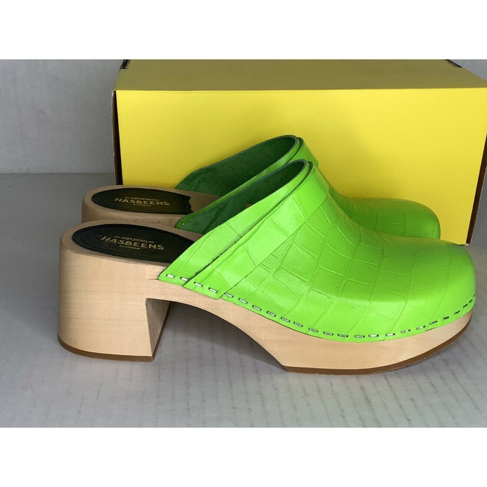 Swedish Hasbeens Dagny apple green croc  clogs women's size euro 40